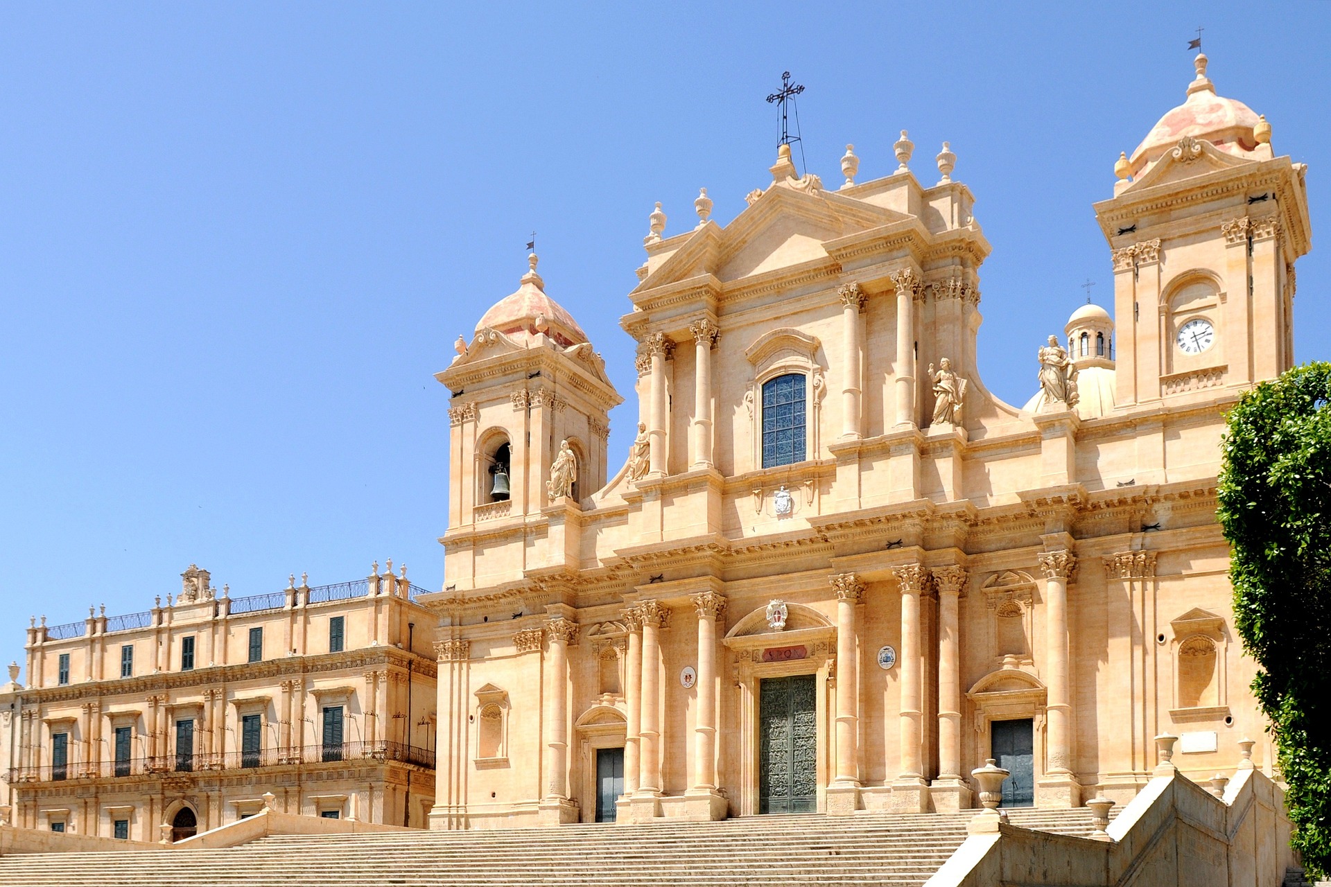 Siciliansk barock: En arkitektonisk resa från Ragusa till Noto
