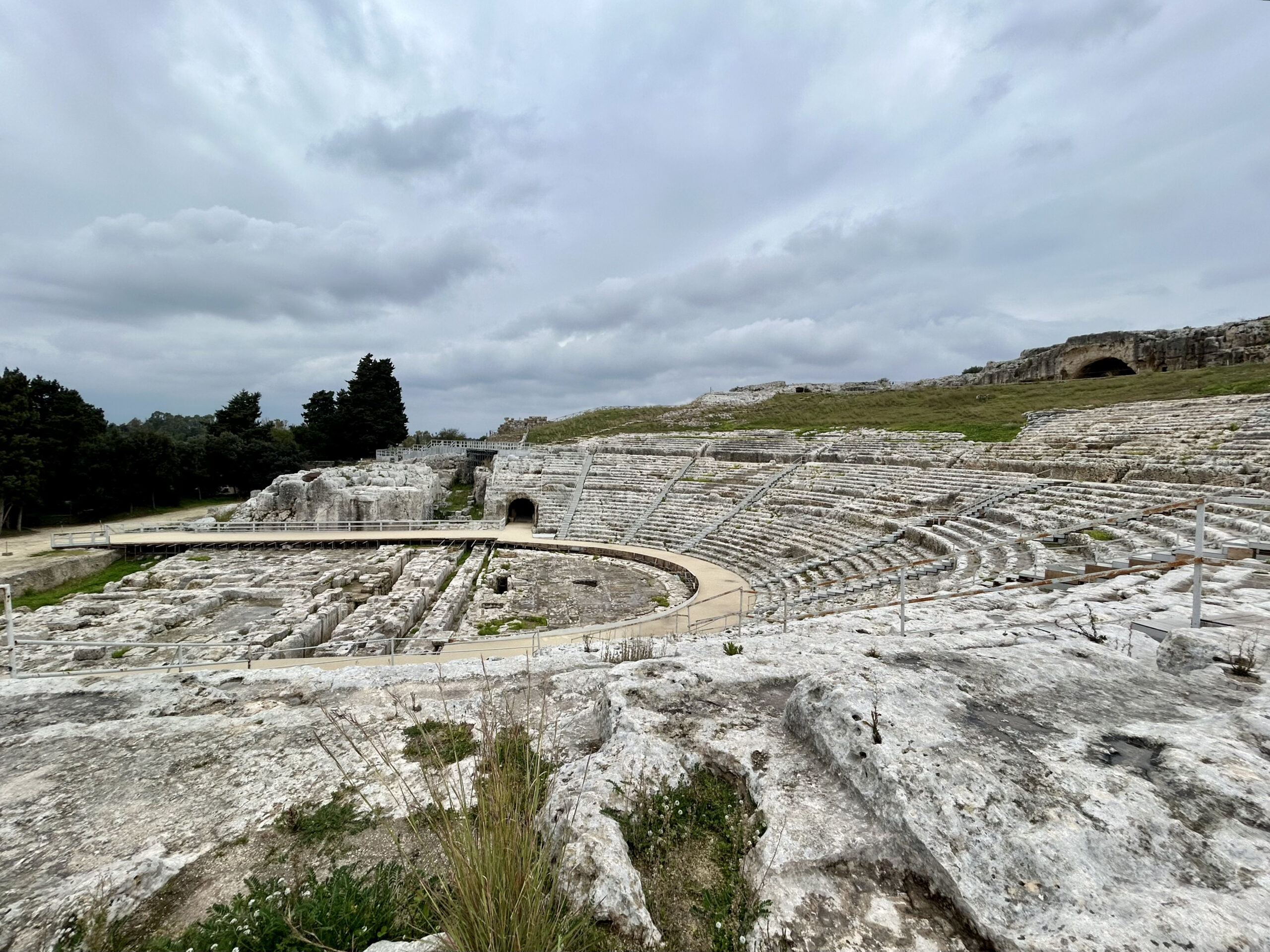 Syrakusas antika under: Från grekisk teater till Dionysius öra